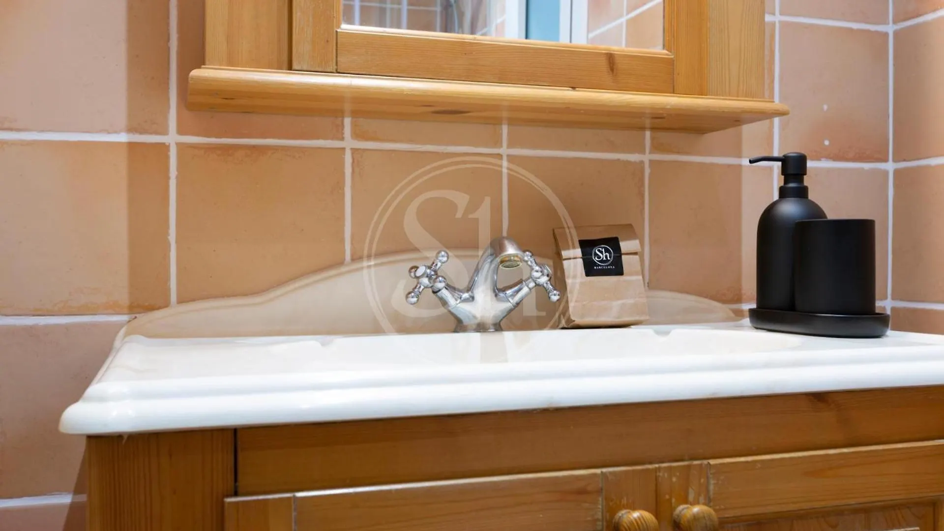 Lägenhet Bonito Apartamento En L'Eixample Barcelona